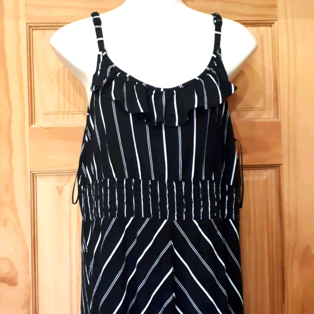 Sundress - Picture 2 of 4